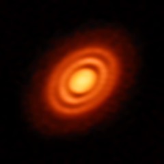 Triplet Planets Found Around Newborn Star